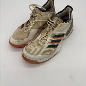 Adidas 
Adizero Ubersonic 3   
Tennis Sneakers 
Size 11.5